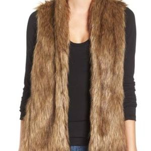 Hinge Faux Fur Vest